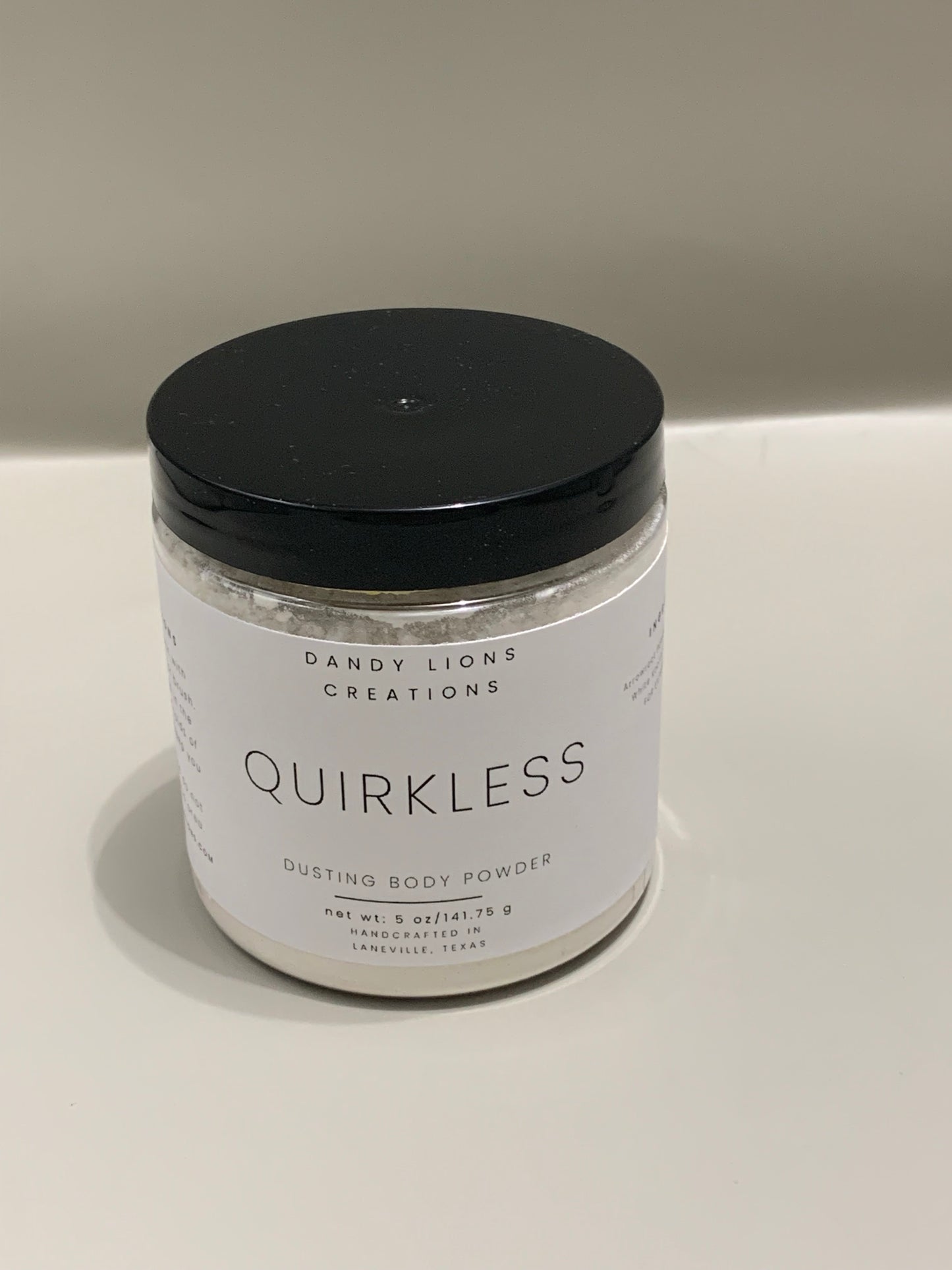 Powerless dusting powder