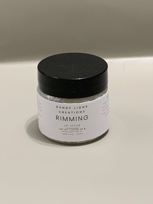 Rimming lip scrub