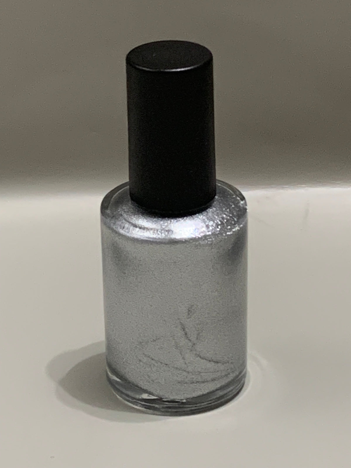 Strong Metal Claws nail lacquer