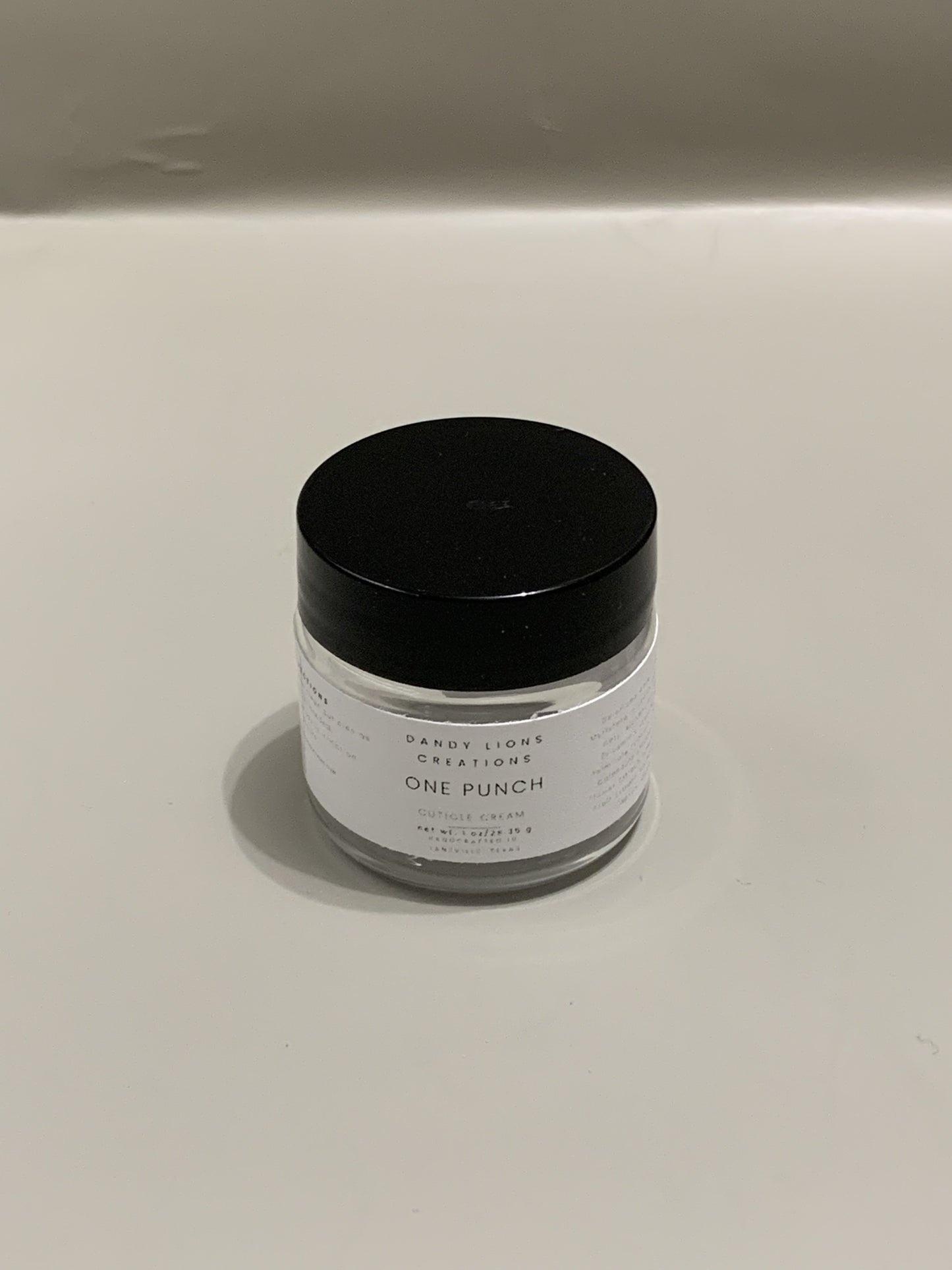 Singular Hit cuticle cream